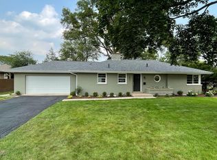 807 Crest St, Wheaton, IL 60189