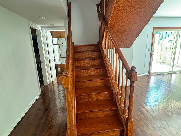 4153 W Sarah St — Photo 25