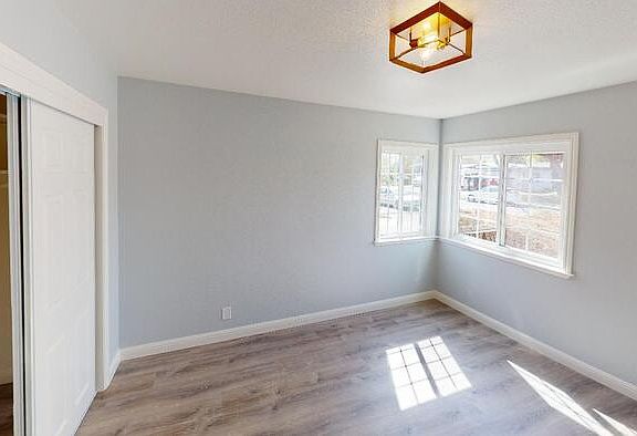 4th image of 1229 Parkington Ave