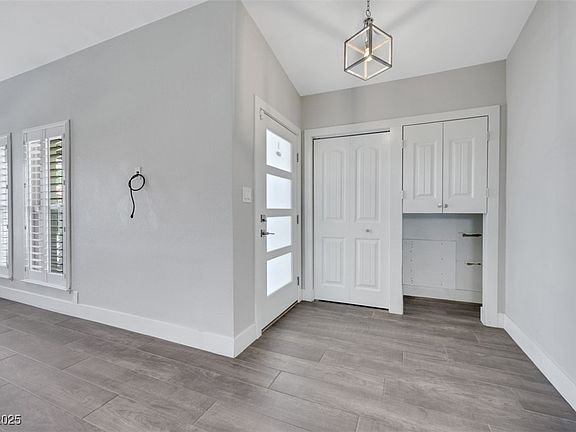 5th image of 4143 Chela Cir