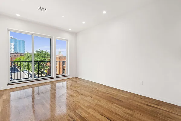 Rented by Compass | media 20