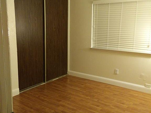 5th image of 2818 Nova Dr