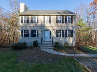 233 E Wallum Lake Rd, Pascoag, RI 02859