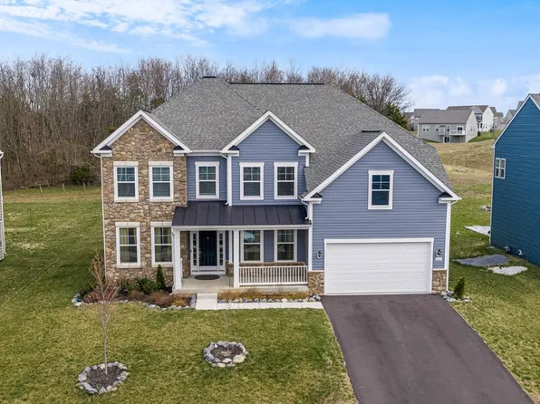 9363 Alloway Dr, Hagerstown, MD 21740