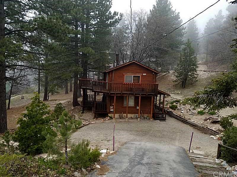 1st image of 698 Dahlia Dr