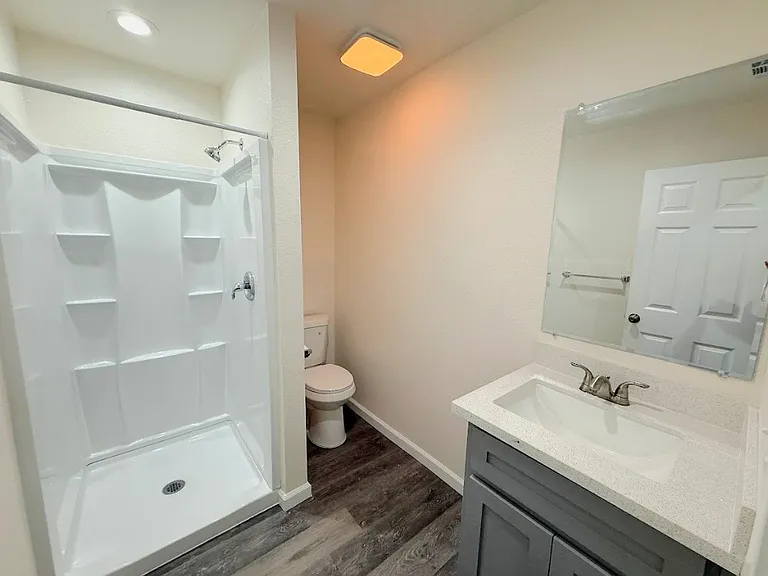 1422 Lansing St — Photo 13
