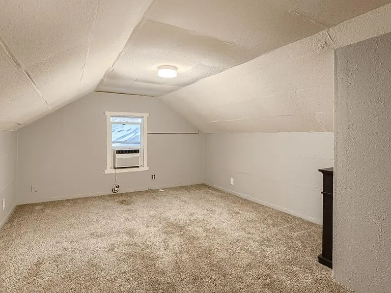 1825 SW Evans St #1 — Photo 7