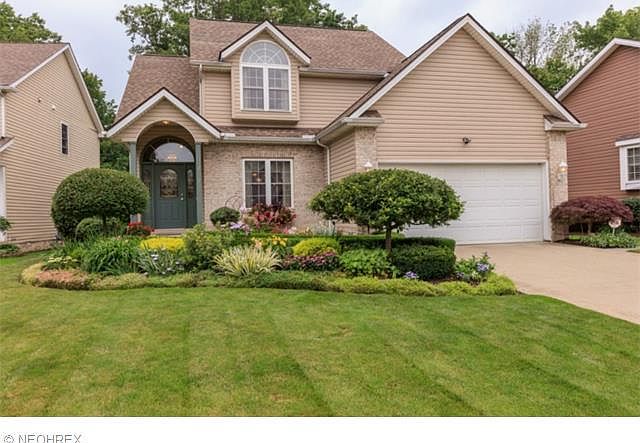1st image of 28751 Uxbridge Dr