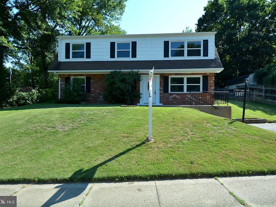 1st image of 13821 Greenwood Dr