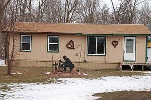 1st image of 119 Merry Ln