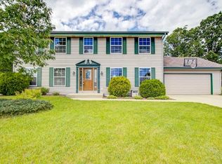 2602 Eagles Ct, West Bend, WI 53095