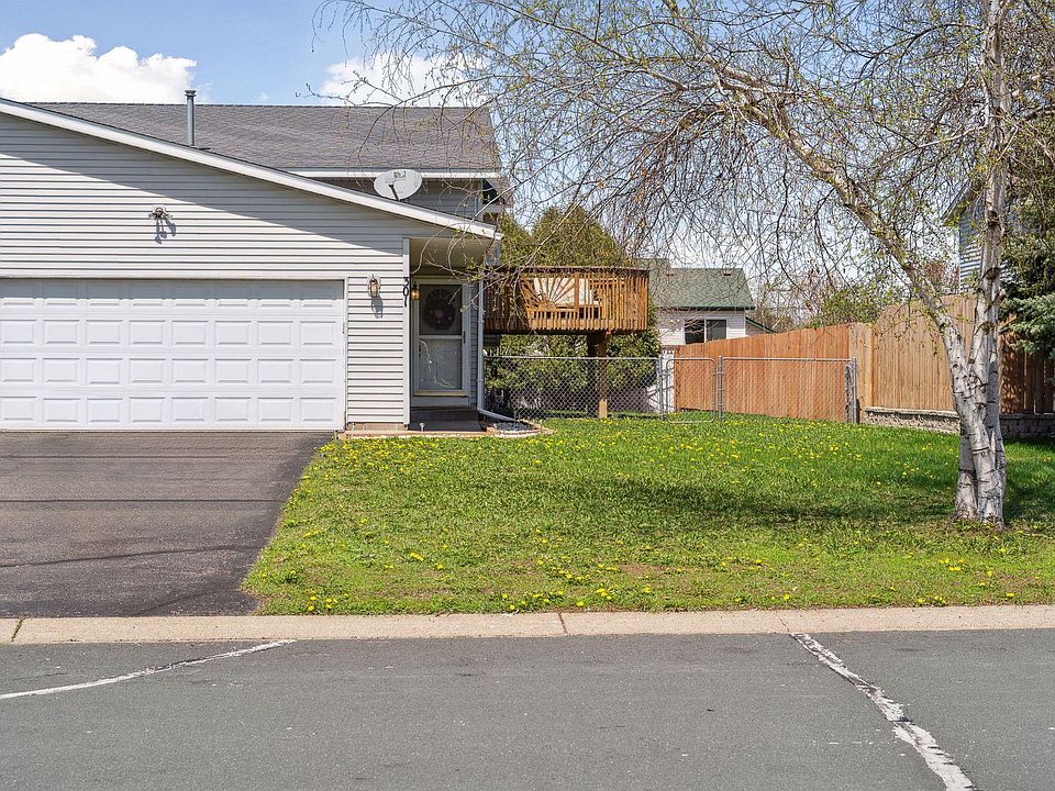 1st image of 301 Appleblossom Ln