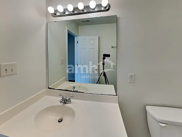 1106 Kerry Greens Dr — Photo 16