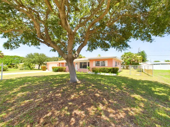 2320 Reef Ave, Indialantic, FL 32903