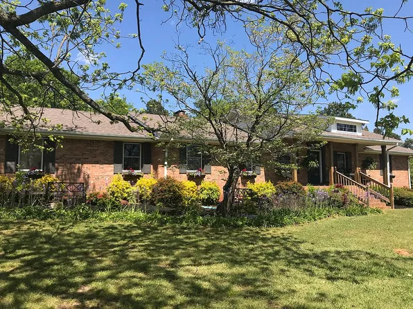 157 Ralph Sheriff Rd, Seneca, SC 29678