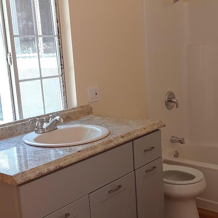 2nd image of 422 S Date St #428A
