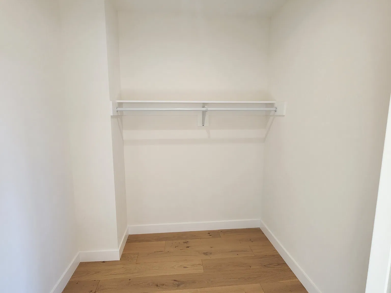 1 bed, $1,800 — Photo 2