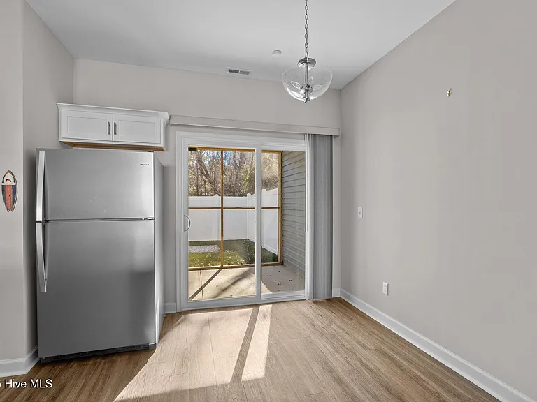 16 Catalina Cir #16 — Photo 4