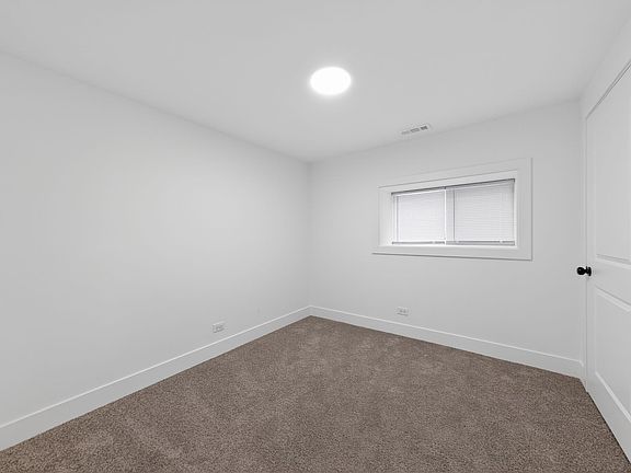 5th image of 328 N Lockwood Ave #1
