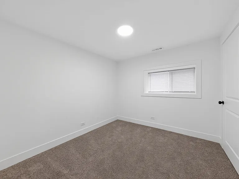 328 N Lockwood Ave #1 — Photo 5