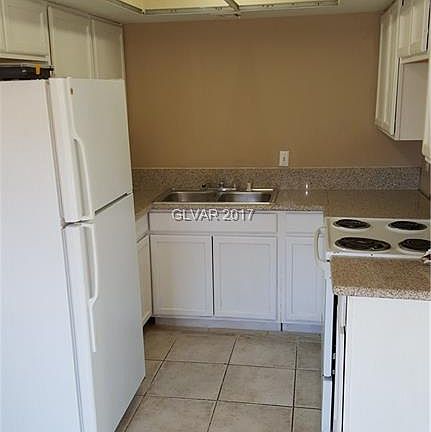 5th image of 1446 Garden Cir APT B