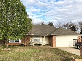 306 Mallard Dr, Muldrow, OK 74948