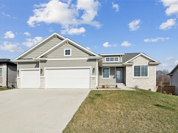 375 NE 61st St, Pleasant Hill, IA 50327