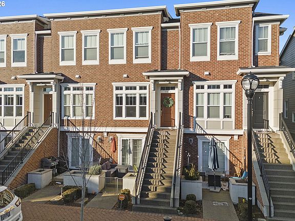 2nd image of 11449 SW Mont Blanc St