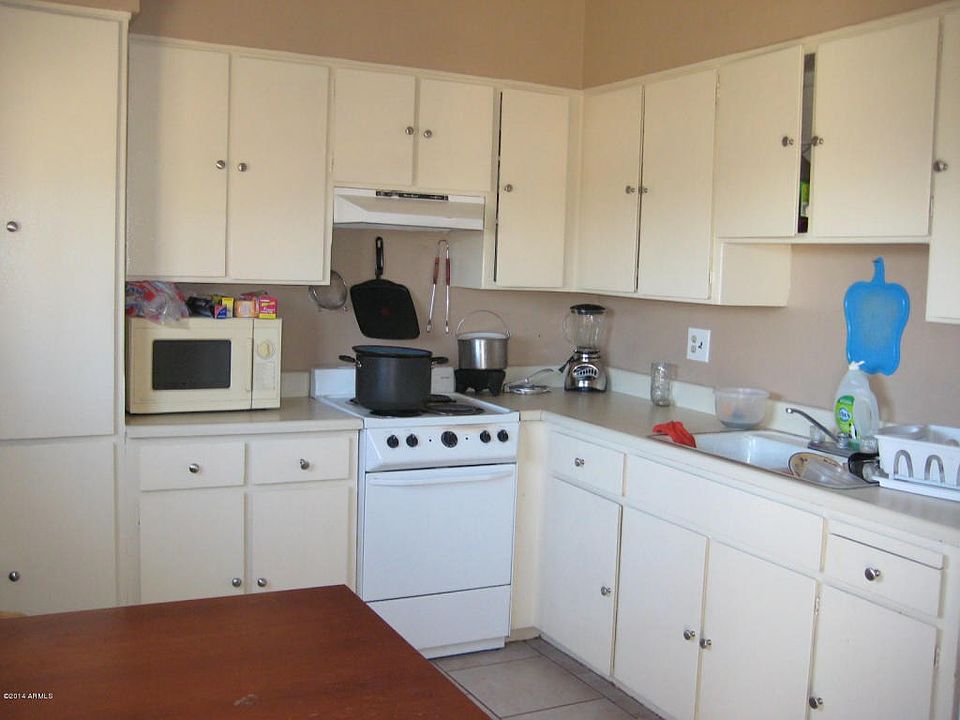 2nd image of 3746 W Dunlap Ave APT E1