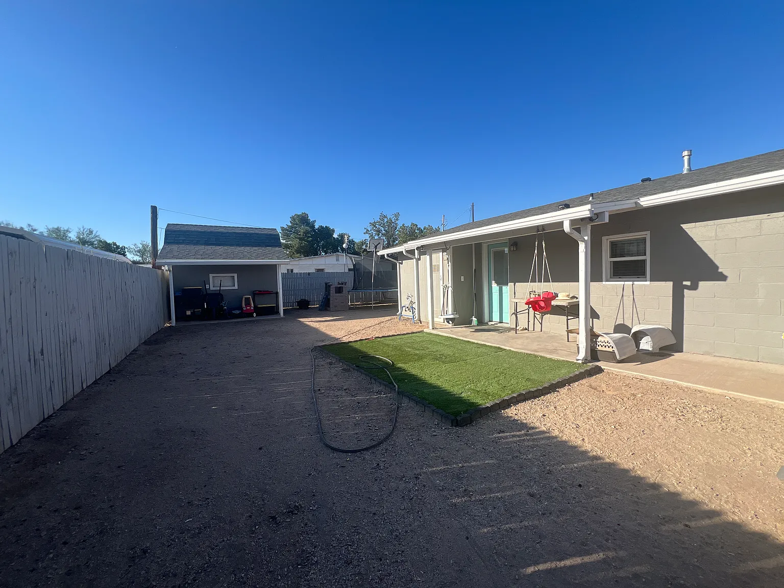 2 bed, 900 sqft, $1,600 — Photo 2