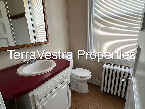 5th image of 7 W Mantua Ave APT A