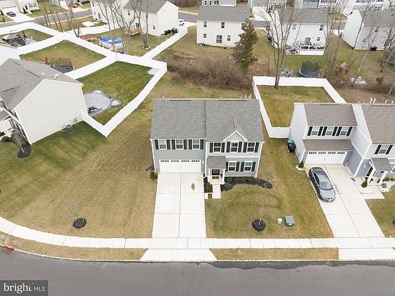2nd image of 146 Ciseley Dr