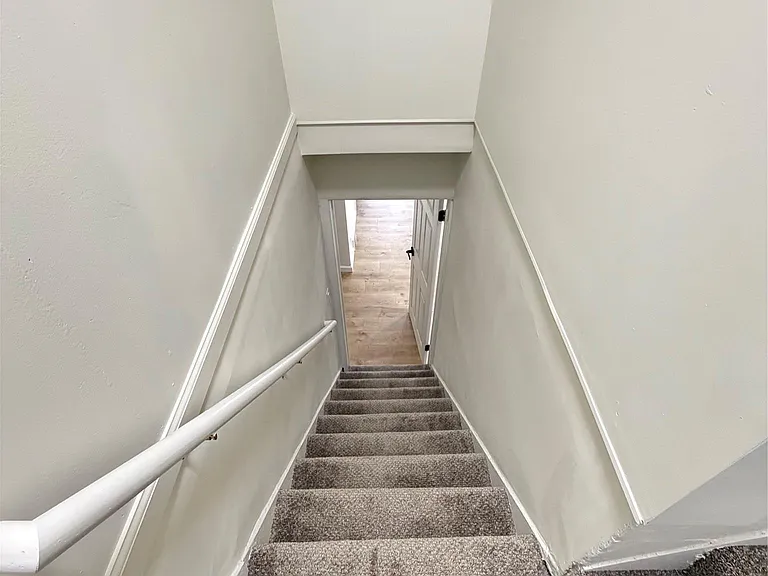540 Camden St — Photo 12