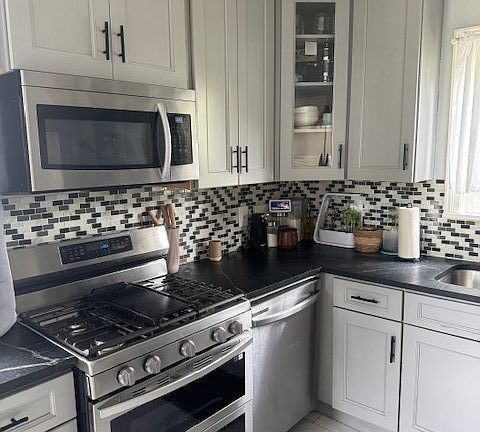 5th image of 106 W Mohawk St