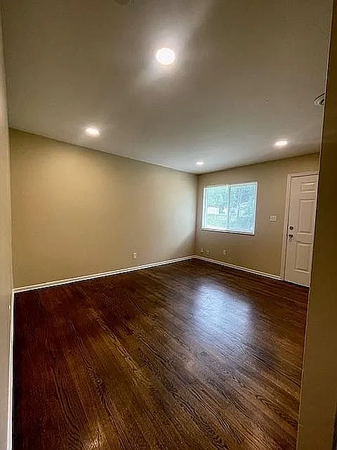 2 bed, 725 sqft, $995 — Photo 4
