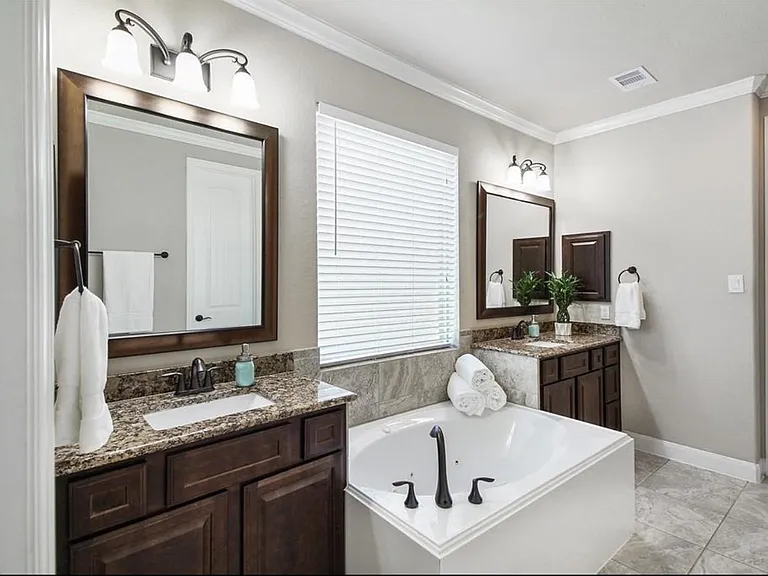 18002 Heartsong Dr — Photo 17