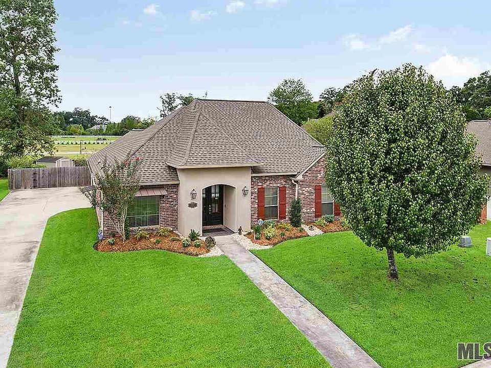 1st image of 13207 Oak Knoll Dr
