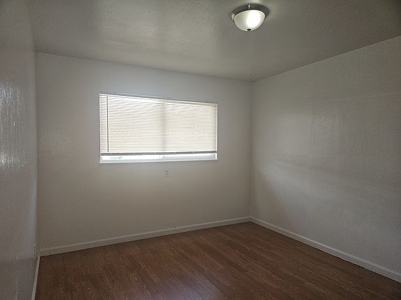 4th image of 2042 N 1st St