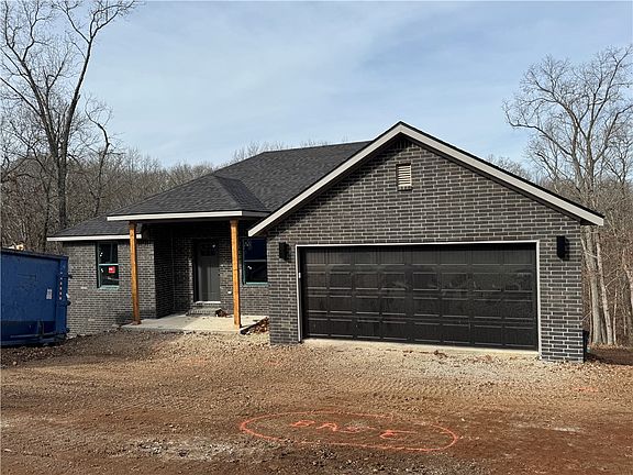 2nd image of 9 Richmond Ln
