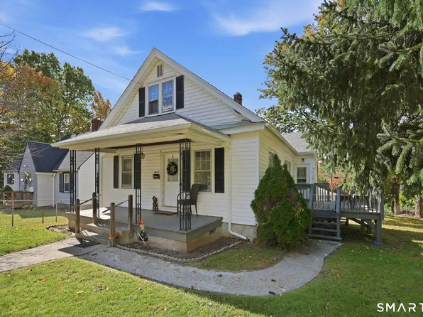 11 Gates Avenue, Waterbury, CT 06705