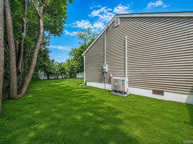 610 Americus Ave — Photo 32