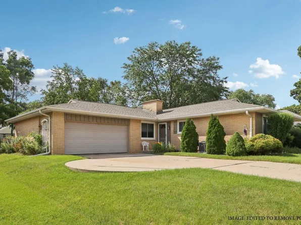 3313 South 123rd STREET, West Allis, WI 53227