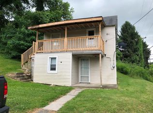 342 Country Club Rd, Washington, PA 15301