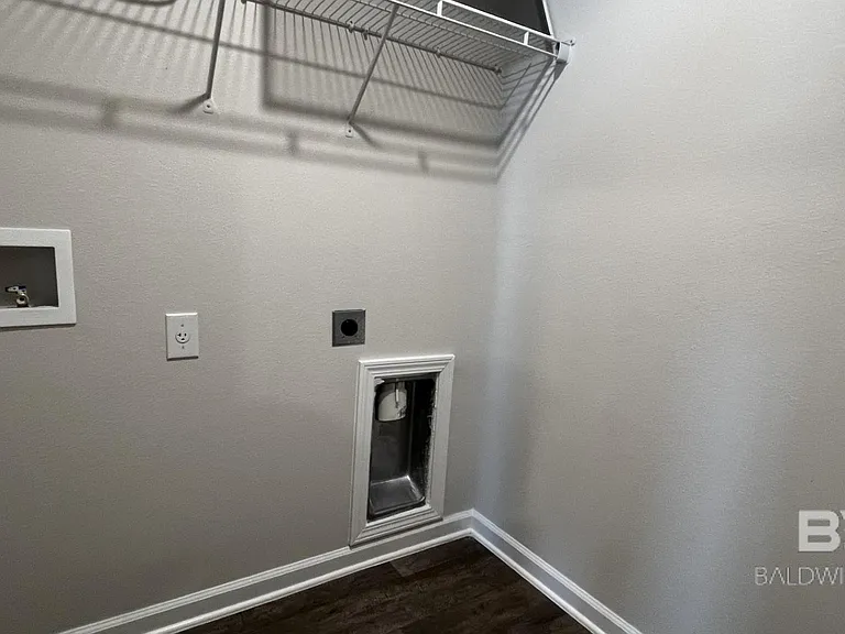 11207 Elemis Dr — Photo 13