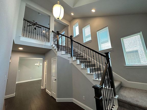 3rd image of 753 Lady Tessala Ave