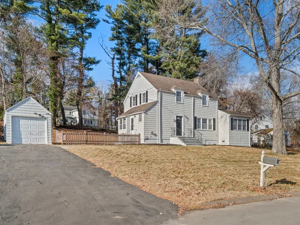 12 Side Hill Road, North Haven, CT 06473