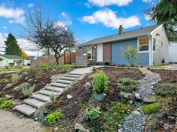 3105 SW Barton Street, Seattle, WA 98126