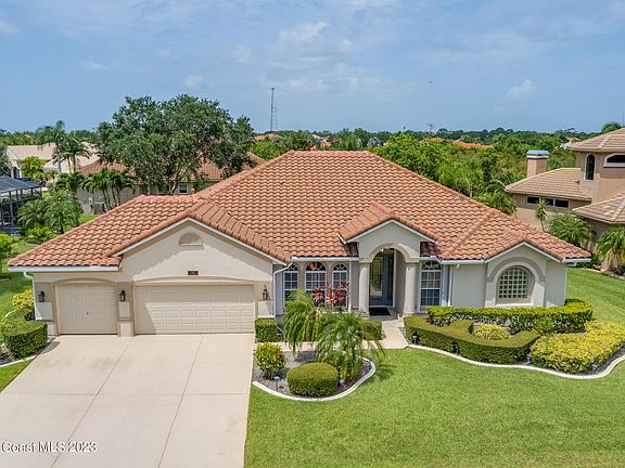 2nd image of 844 Chatsworth Dr