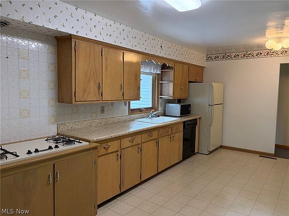 3rd image of 2821 Trabar Dr