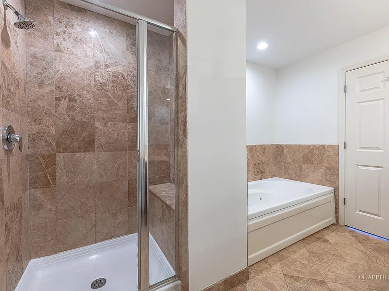 520 N Halsted St #516 — Photo 21